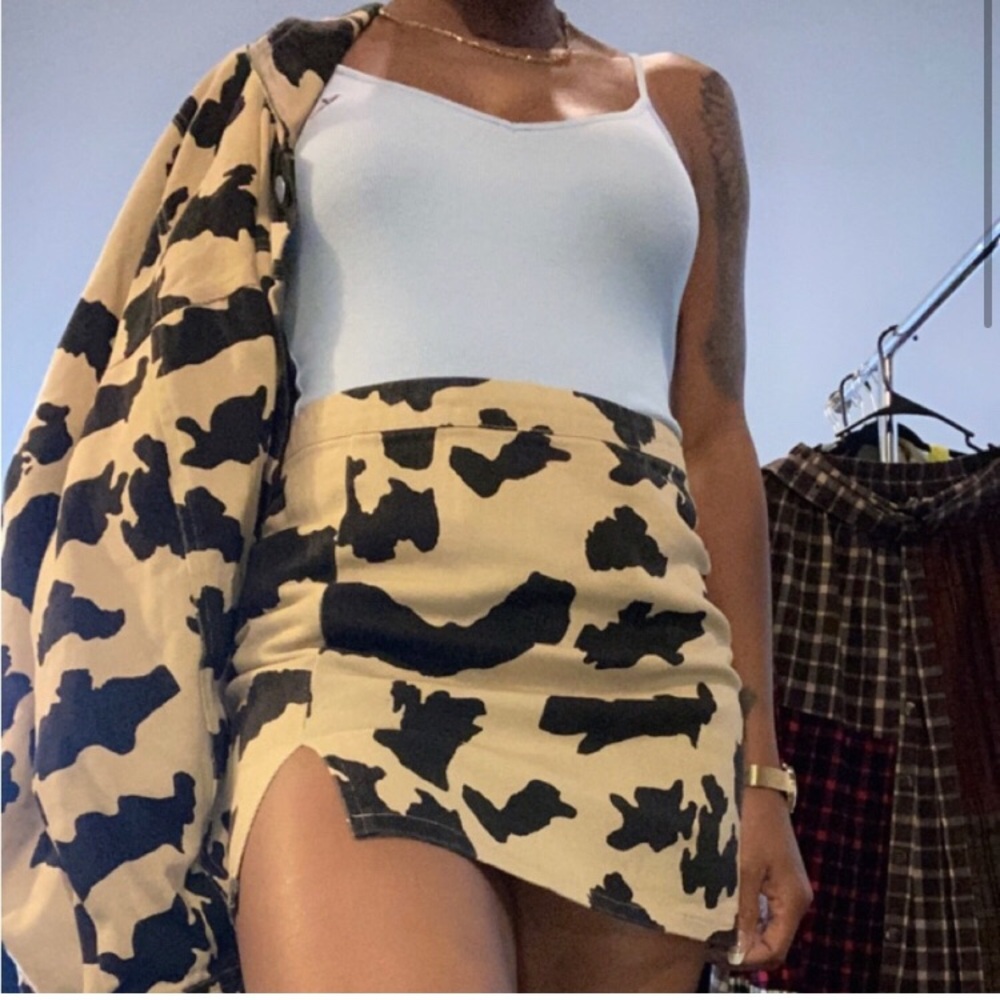 Le Lis cow print mini skirt